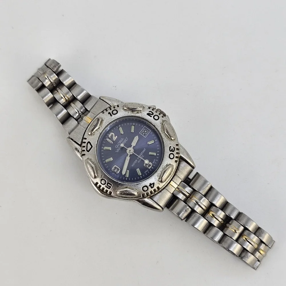 Gloria Vanderbilt Women Watch 28MM Blue Dial Date Gray Bracelet 6.5